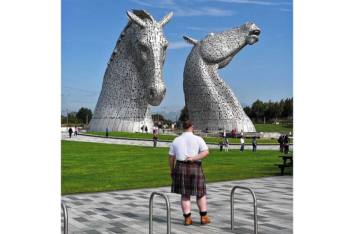 « The Kelpies », deux têtes de cheval en acier inoxydable du sculpteur Andy Scott. Avec près de 30 mètres de haut, ces sculptures sont parmi les plus imposantes d’Écosse.