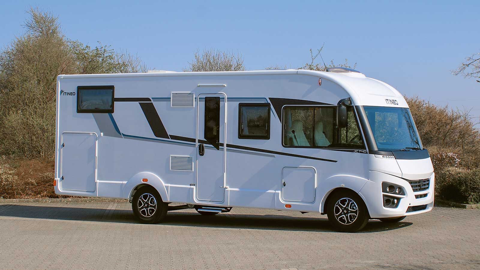 L’intégral Itineo Famili JC 740 présente une allure élégante sous tous les angles, avec une qualité de finition irréprochable.