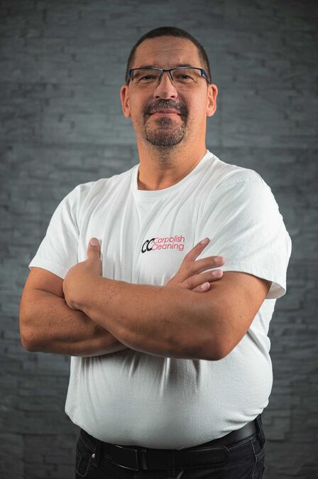 Philippe Amrein ist Verkaufsleiter von Carpolish und Geschäftsführer, zusammen mit seiner Frau Nadine Meyer.