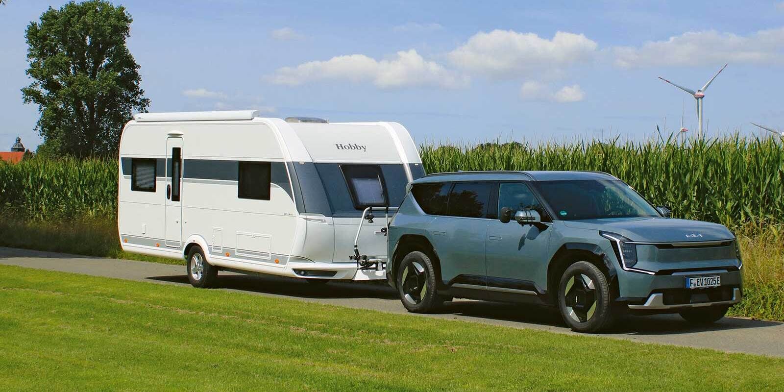 Der markentypische Aussenauftritt des De Luxe 515 UHL präsentiert sich von allen Seiten im modernen Outfit mit den automotiven Designelementen.