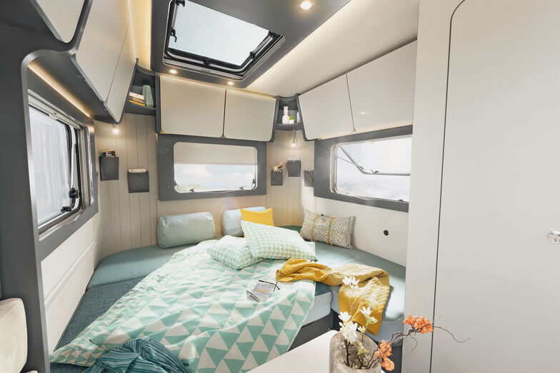 La nuit, le Lounge se transforme en lit.