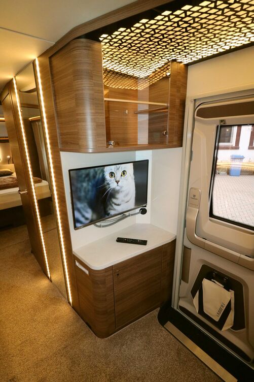 Le concept d’éclairage stylisé de l’entrée participe à rendre ce Puccini unique.