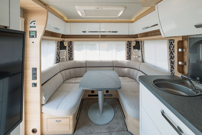 Des axes visuels dégagés font naître la sensation de vivre dans un espace généreux.