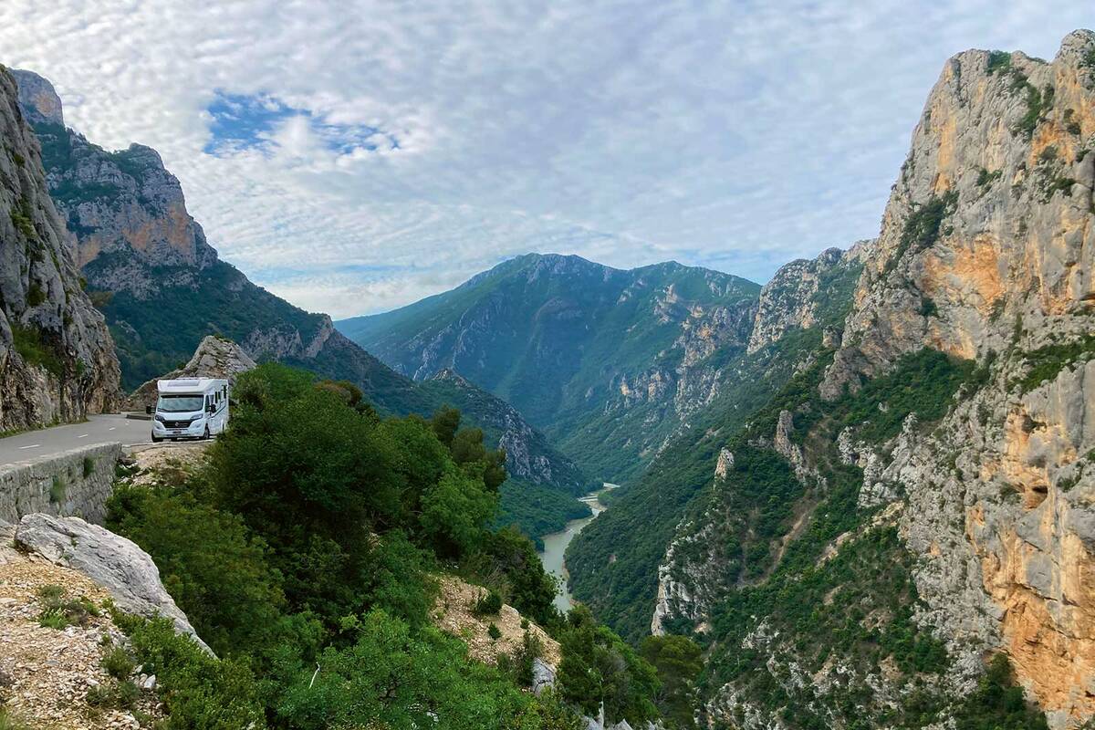 Die Fahrten sind Genuss pur. Zum Glück ergeben sich immer wieder Gelegenheiten zum Anhalten und Wandern.