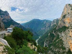 Les trajets sont synonymes de plaisir à l’état pur. Par chance, il y a toujours des occasions de s’arrêter et de randonner.
