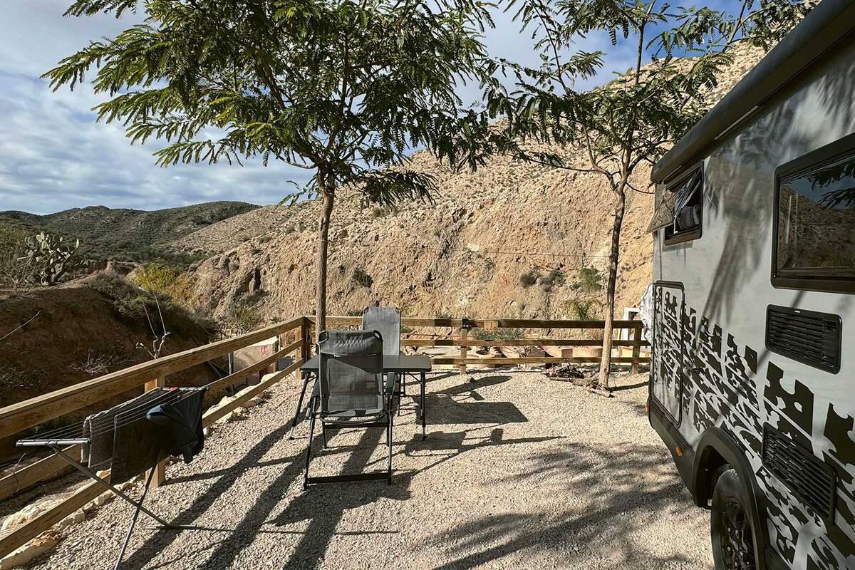 Letzter Stellplatz vor der Küste im Hinterland von Murcia.