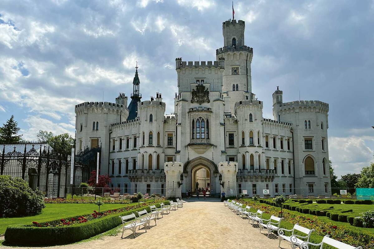 Das Schloss Hluboká in der Stadt Hluboká nad Vltavou im Süden Tschechiens.