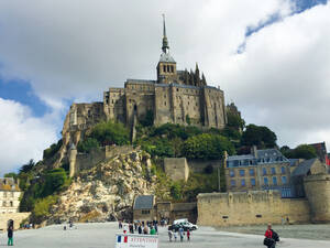 Le Mont-Saint-Michel. Cette merveille de l’ouest attire chaque année trois millions de personnes.