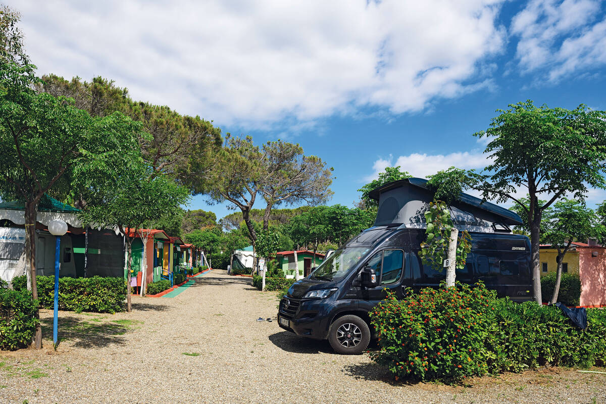 Auch am Campingplatz war so gut wie nichts los. Der Patron nutzte die Zeit und verpasste der Anlage einen neuen Farbanstrich.