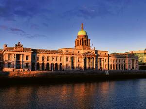 Prunkvoll: ehemaliges Zollhaus am Liffey-Ufer in Dublin.