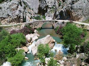 2000 Jahre alte Brücken, die immer noch befahren werden.