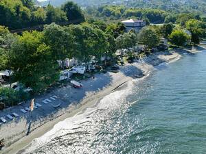 Un emplacement de rêve au bord de la mer Noire. En automne, l’eau y est agréablement chaude.