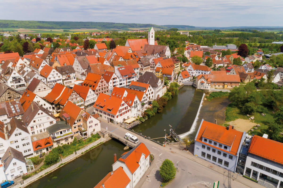 À Riedlingen, le Danube coule directement le long des maisons à colombages du centre-ville.