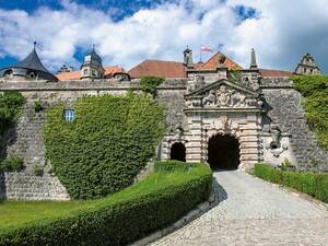 Die Festung Rosenberg oberhalb Kronachs gilt mit 23,6 Hektaren Grösse als eine der grössten und besterhaltenen Befestigungsanlagen Deutschlands.