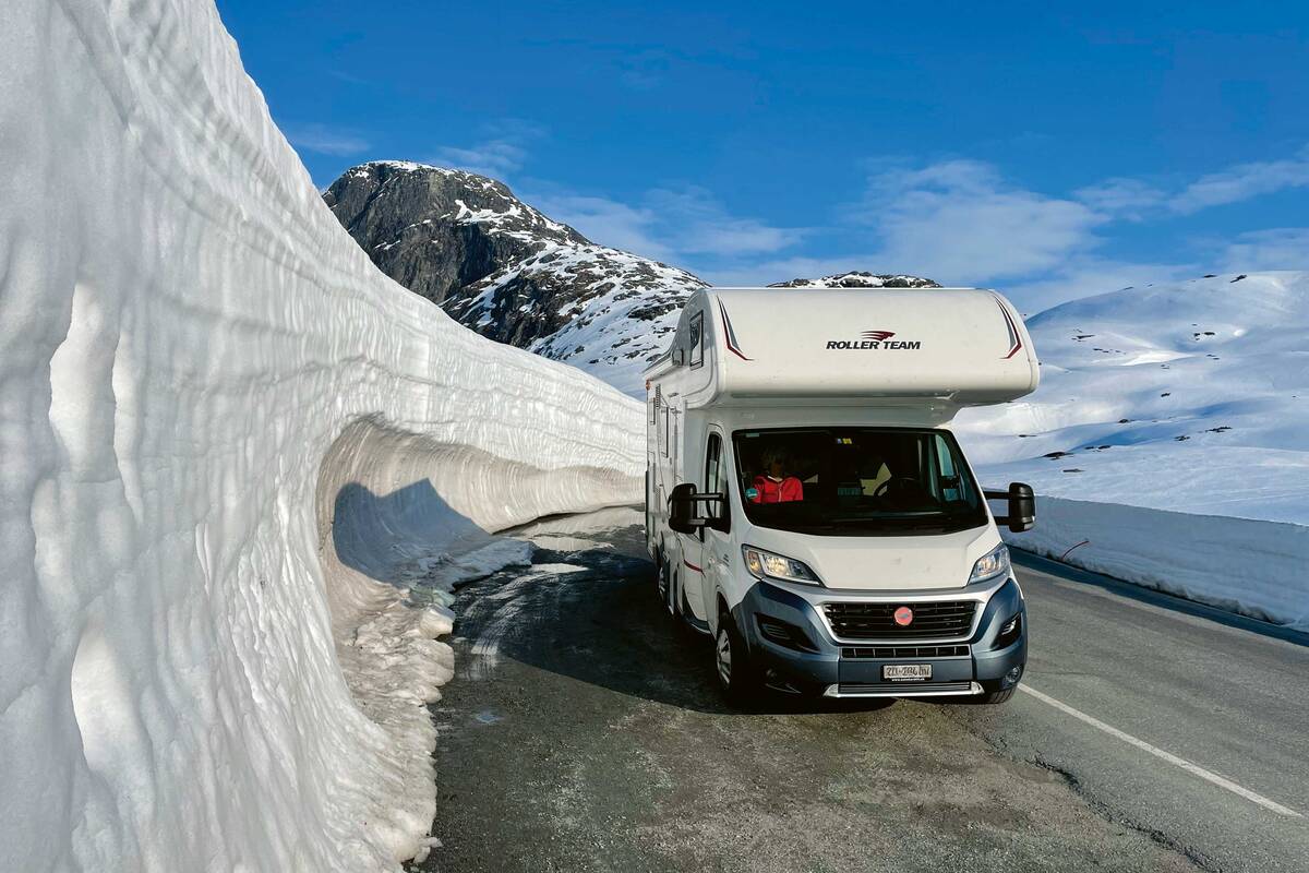 Auf den Fjells liegt Ende Mai noch viel Schnee.
