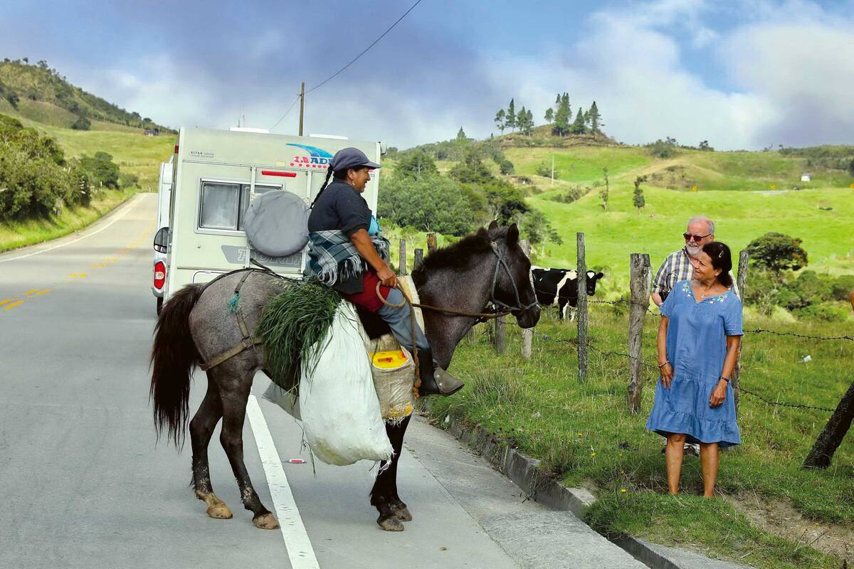 Immer wieder kommen wir mit Einheimischen in Kontakt, die ganz erstaunt über unsere Wohnmobile sind.