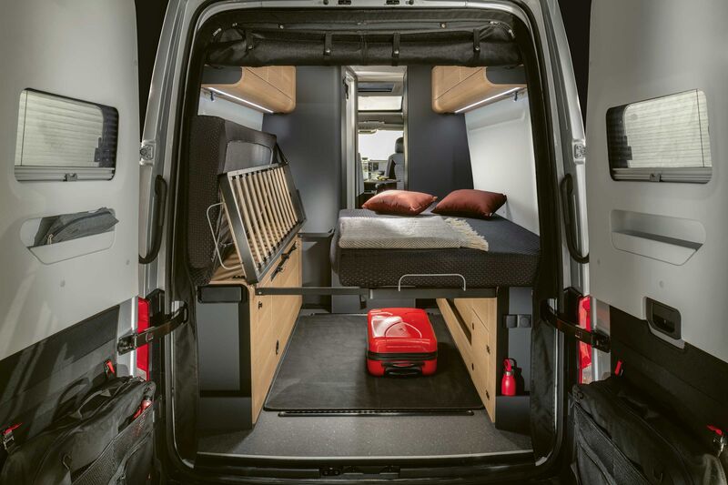 Les trois modèles Adria Twin Max se distinguent principalement à l’arrière : lit pavillon électrique, lit transversal rabattable ou lits en longueur rabattables.