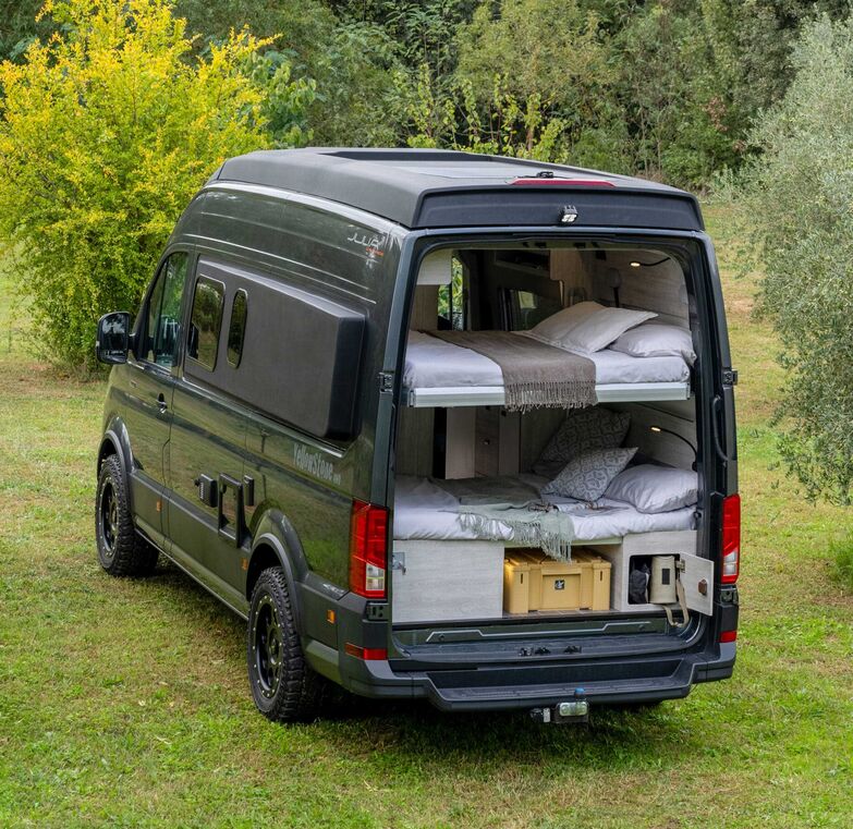 Arrivée de JuliàCamper chez Caravanes Treyvaud 