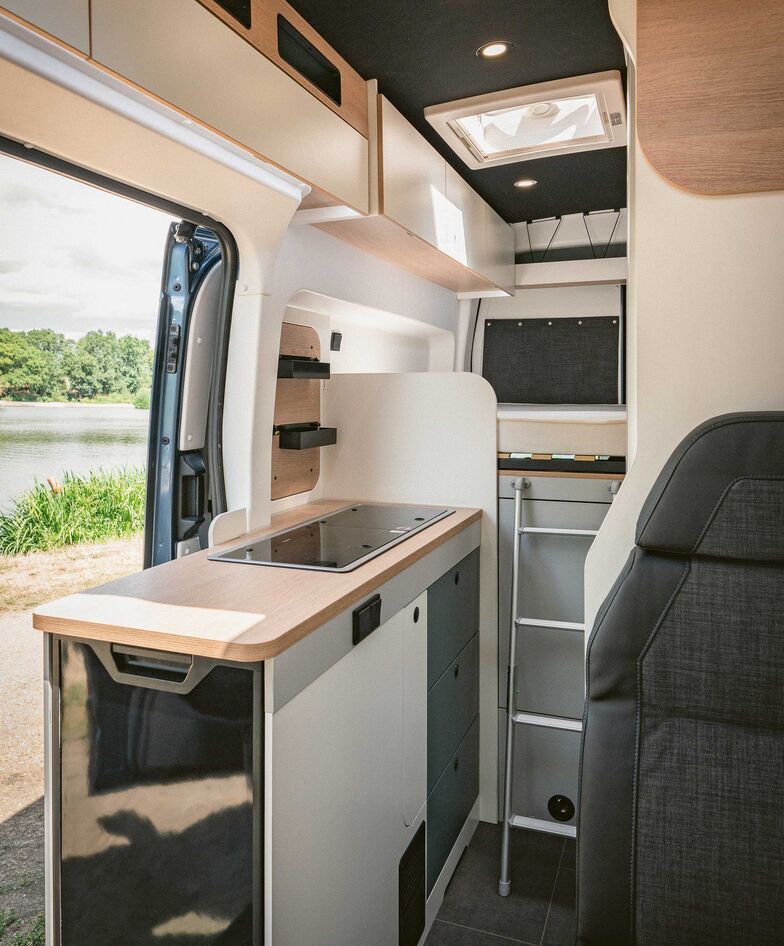 Pilote Atlas A603 G interior