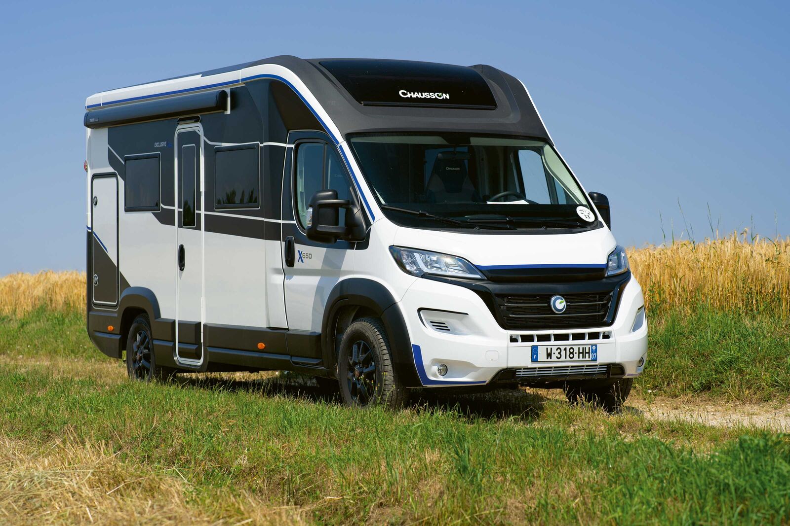Avec 6,36 mètres de long et seulement 2,20 mètres de large, le Chausson X 650 basé sur Fiat Ducato est extrêmement compact et maniable.