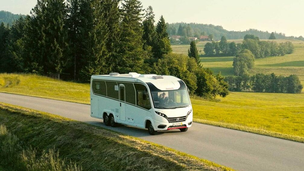 Spacieux : Dethleffs XL Family I 7812-2