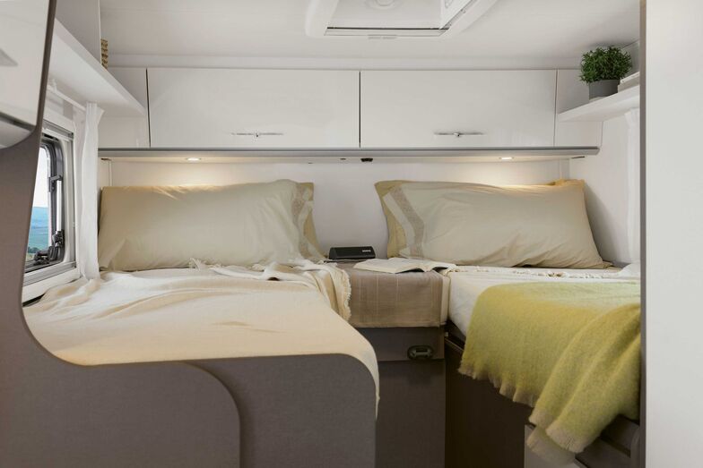 Le modèle un peu plus long V 6.8 dispose de lits individuels installés dans la longueur à l’arrière. Photo : Lorenzo Mennonna