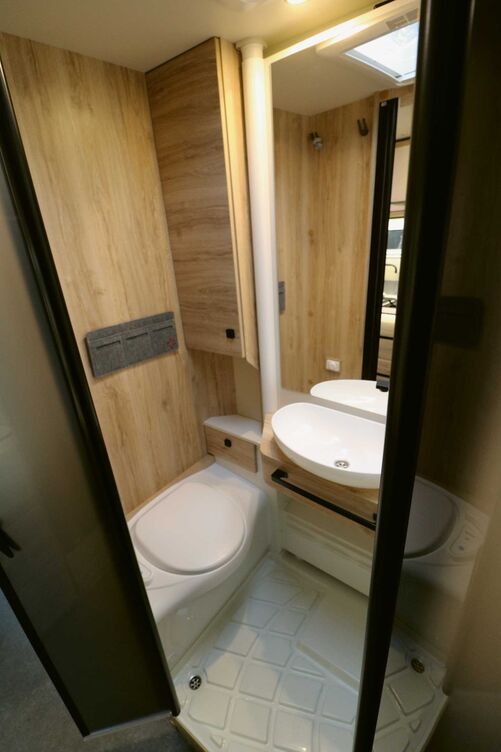 Le W.C. Banc Thetford brille par son excellente liberté de mouvement.