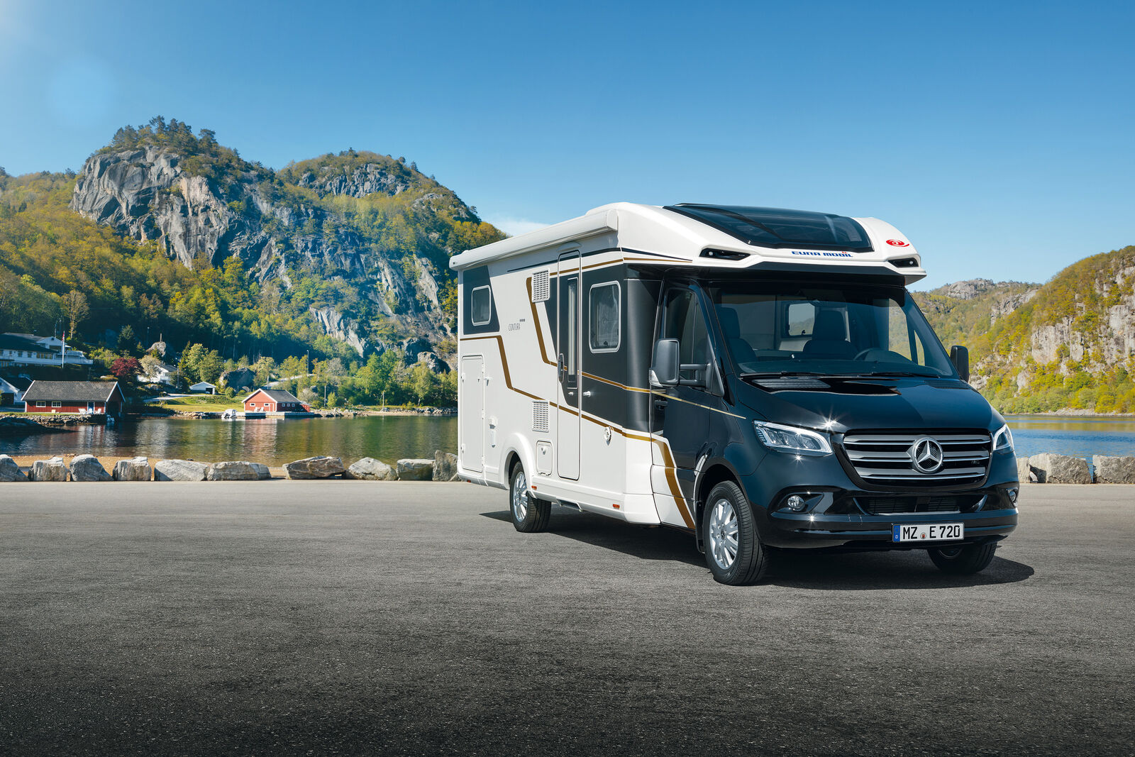 Le profilé de luxe Contura désormais proposé avec le Mercedes Sprinter comme véhicule de base. 