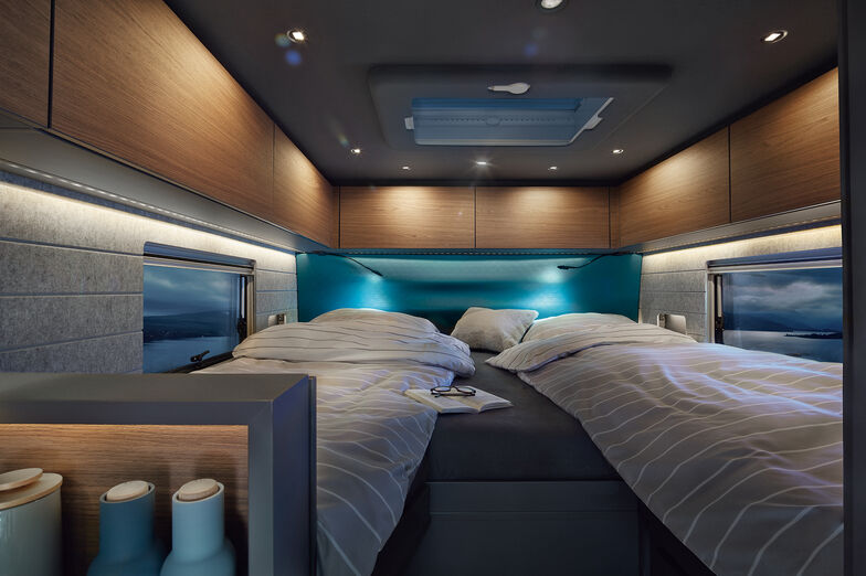 L’iSmove 69 E est équipé de lits simples installés en longueur à l’arrière.