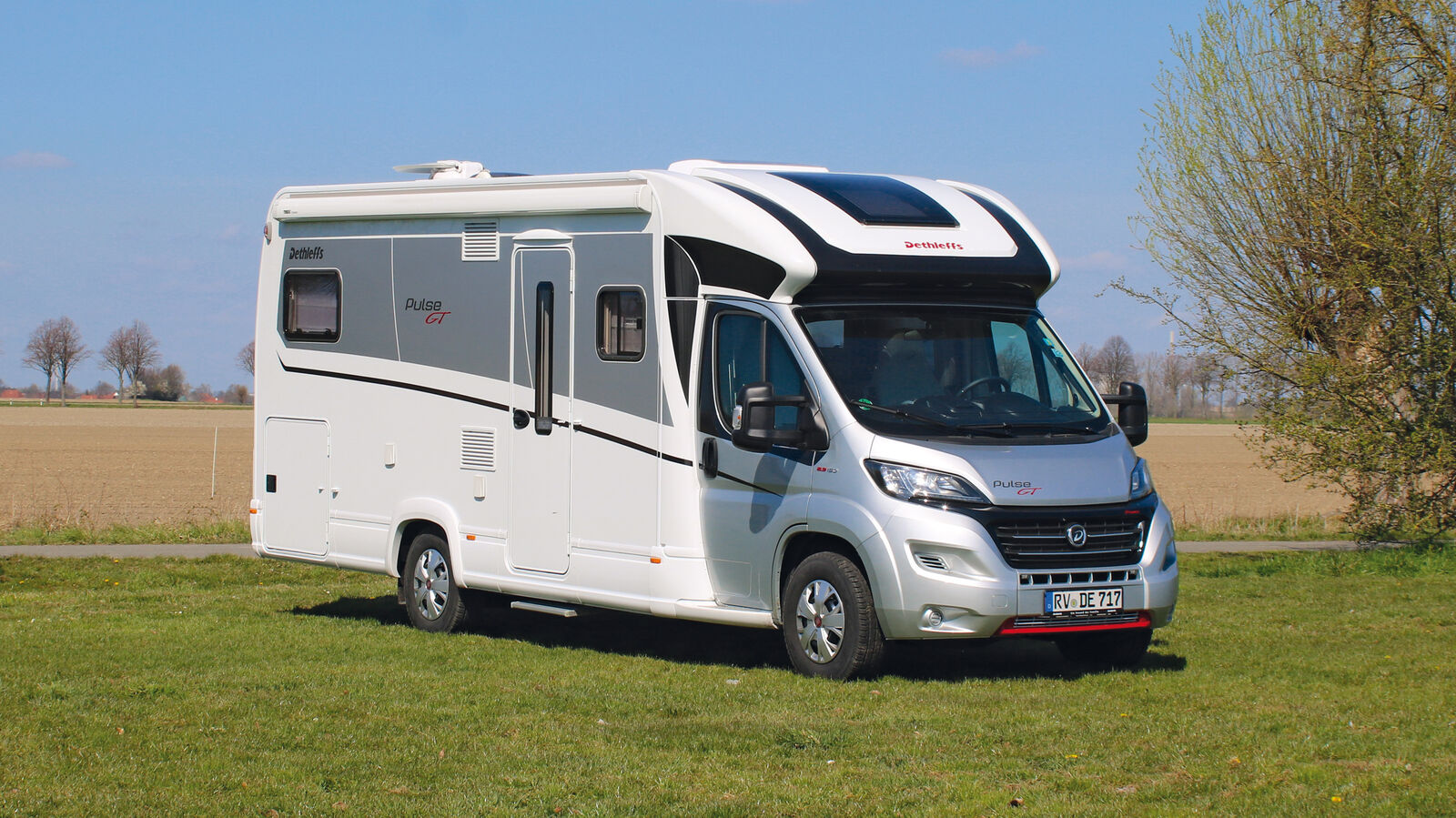 La configuration du Dethleffs testé comble quasiment tous les souhaits. Y participent les caractéristiques de conduite et la consommation modérée qui révèlent un ensemble cohérent.