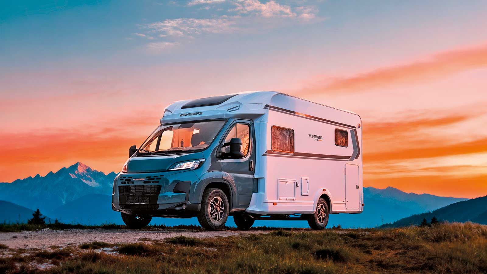 Stylé: le Weinsberg CaraSuite 650 MEG Edition Spicy pouvant accueillir quatre personnes.