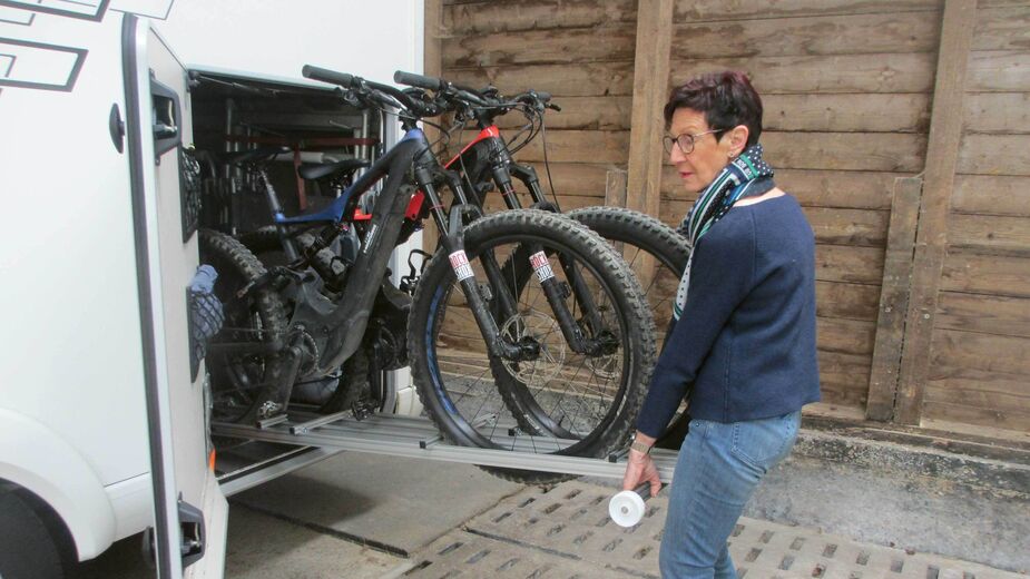 Un porte-vélo pour la soute
